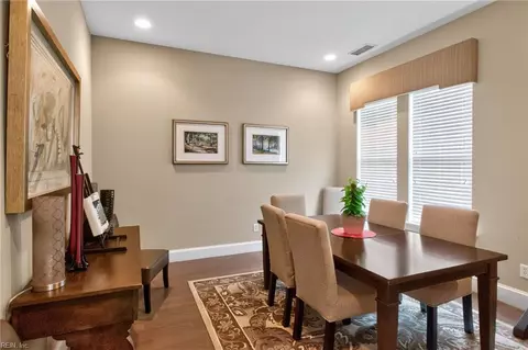 Dining - 922 Vineyard Pl #D, Suffolk, VA 23435 photo 3 of 3