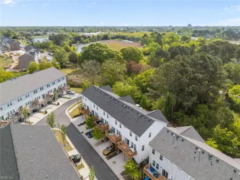 View/Area - 213 Runnel St, Hampton, VA 23666 photo 2 of 4