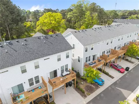 View/Area - 213 Runnel St, Hampton, VA 23666 photo 1 of 4