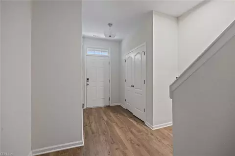 Entry Way - 213 Runnel St, Hampton, VA 23666 photo 6 of 6