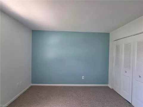 Bedroom - 101 Hampstead Ct, Hampton, VA 23669 photo 9 of 11