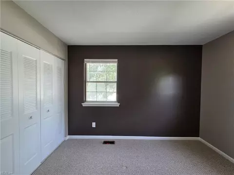 Bedroom - 101 Hampstead Ct, Hampton, VA 23669 photo 6 of 11