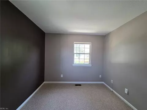Bedroom - 101 Hampstead Ct, Hampton, VA 23669 photo 7 of 11