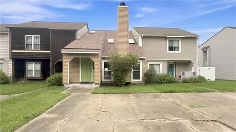 4472 Silverleaf Dr, Virginia Beach, VA 23462