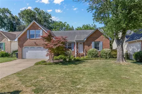 5357 Club Head Rd, Virginia Beach, VA 23455