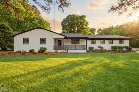 3702 Nansemond Pw Pkwy, Suffolk, VA 23435