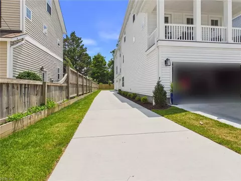 608 14th Street St #A, Virginia Beach, VA 23451