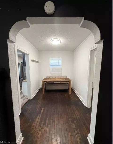 Entry Way - 232 Clifton St, Hampton, VA 23661 photo 1 of 2