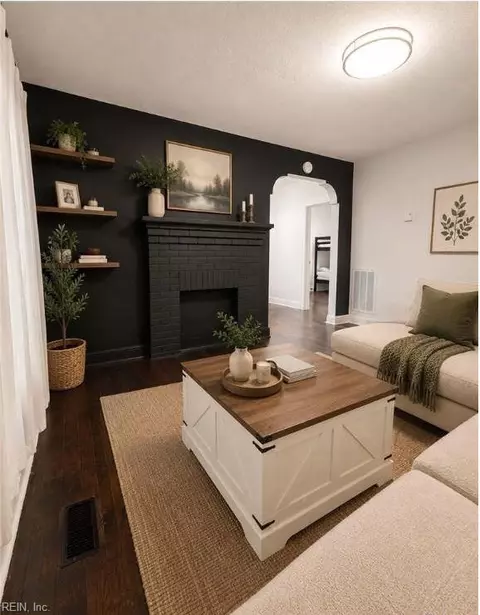 Living - 232 Clifton St, Hampton, VA 23661 photo 2 of 2