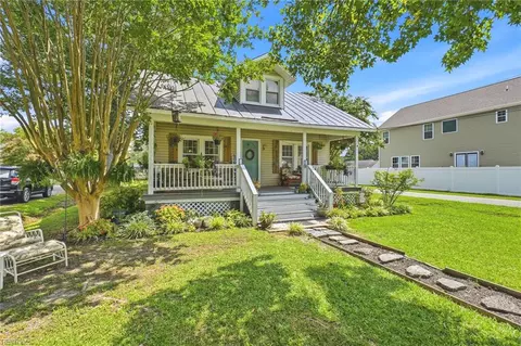 944 Bells Mill Rd, Chesapeake, VA 23322