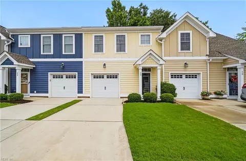 20 Village Park Ln, Poquoson, VA 23662
