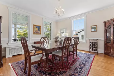 Dining - 609 Bridge St, Hampton, VA 23669 photo 2 of 3