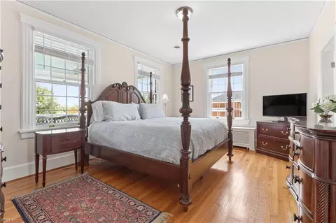 Bedroom - 609 Bridge St, Hampton, VA 23669 photo 3 of 4