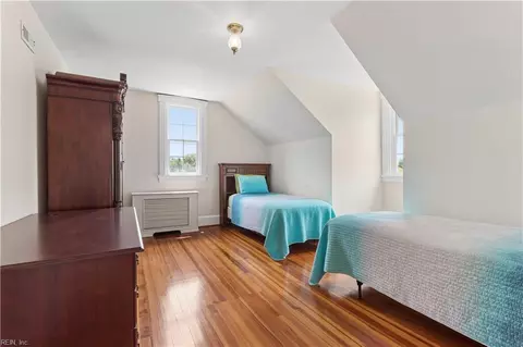 Bedroom - 609 Bridge St, Hampton, VA 23669 photo 4 of 4
