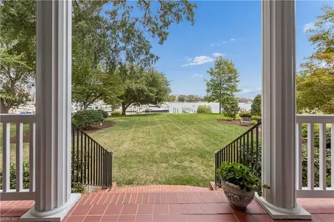 Exterior - 609 Bridge St, Hampton, VA 23669 photo 5 of 14