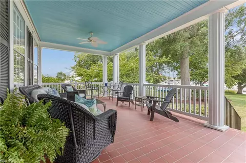 Exterior - 609 Bridge St, Hampton, VA 23669 photo 6 of 14