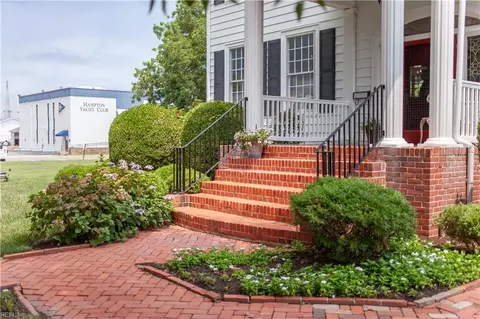 Exterior - 609 Bridge St, Hampton, VA 23669 photo 12 of 14