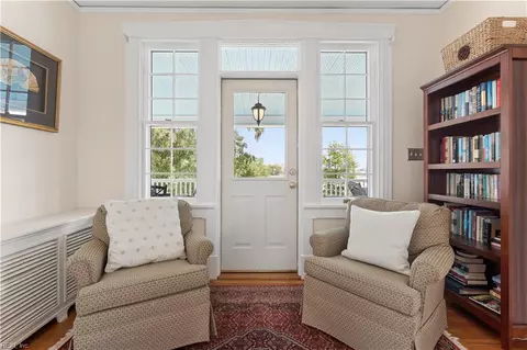 Entry Way - 609 Bridge St, Hampton, VA 23669 photo 7 of 9