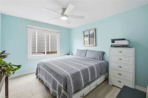 Bedroom - 1634 E Ocean View Ave #1A, Norfolk, VA 23503 photo 3 of 4