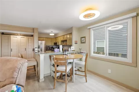Dining - 1634 E Ocean View Ave #1A, Norfolk, VA 23503 photo 2 of 2