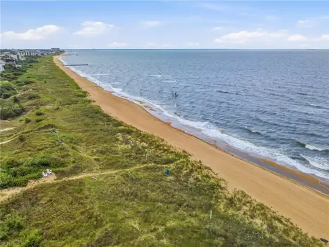 View/Area - 1634 E Ocean View Ave #1A, Norfolk, VA 23503 photo 10 of 11
