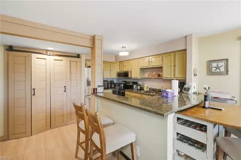 Kitchen - 1634 E Ocean View Ave #1A, Norfolk, VA 23503 photo 1 of 6