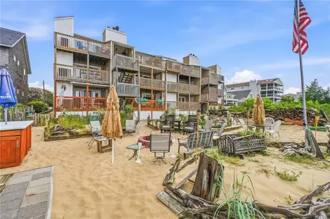 Exterior - 1634 E Ocean View Ave #1A, Norfolk, VA 23503 photo 13 of 13