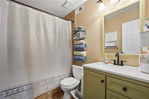 Bath - 1634 E Ocean View Ave #1A, Norfolk, VA 23503 photo 1 of 2