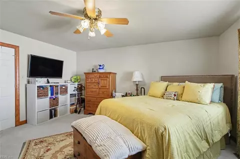 Bedroom - 108 Bowen Dr, Hampton, VA 23666 photo 6 of 8