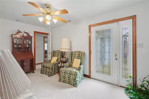 Entry Way - 108 Bowen Dr, Hampton, VA 23666 photo 4 of 4