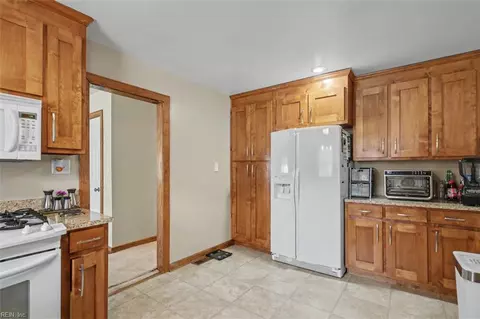 Other - 108 Bowen Dr, Hampton, VA 23666 photo 4 of 9