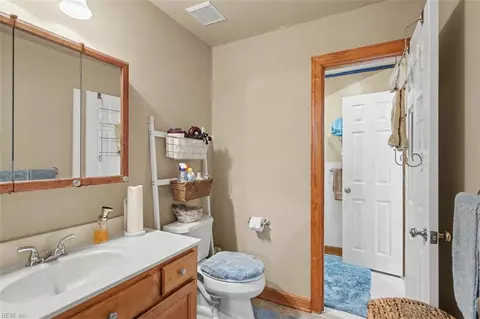Bath - 108 Bowen Dr, Hampton, VA 23666 photo 3 of 3
