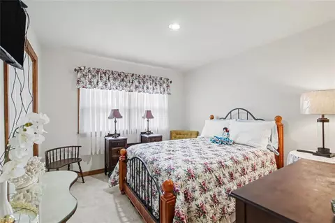 Bedroom - 108 Bowen Dr, Hampton, VA 23666 photo 1 of 8