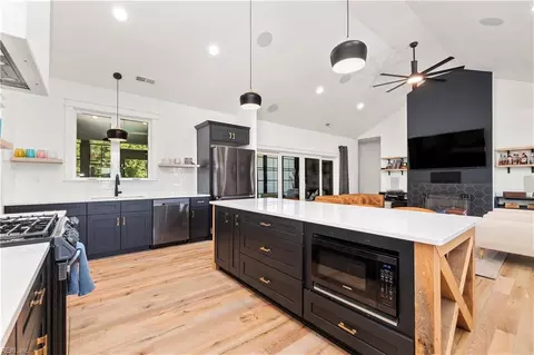 Kitchen - 122 Elliot Rd, Aydlett, NC 27916 photo 2 of 6