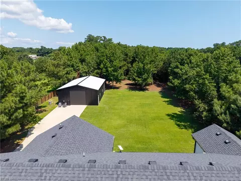 Exterior - 122 Elliot Rd, Aydlett, NC 27916 photo 2 of 10