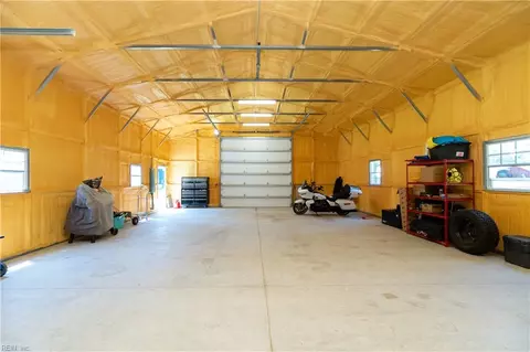Entry Way - 122 Elliot Rd, Aydlett, NC 27916 photo 1 of 2