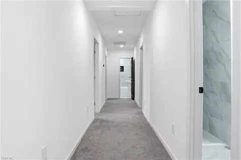 Entry Way - 845 N King St, Hampton, VA 23669 photo 5 of 6