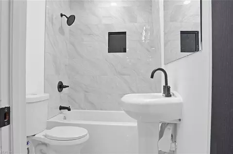 Bath - 845 N King St, Hampton, VA 23669 photo 9 of 9