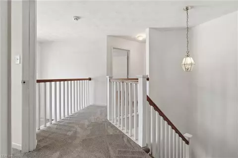 Entry Way - 807 Gresham Way, Chesapeake, VA 23323 photo 6 of 7