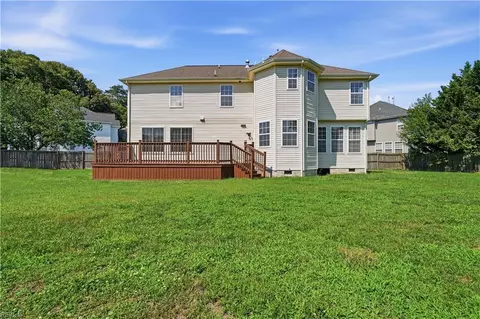 Exterior - 807 Gresham Way, Chesapeake, VA 23323 photo 5 of 6