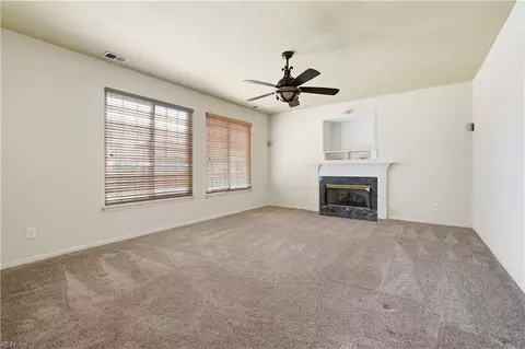 Living - 807 Gresham Way, Chesapeake, VA 23323 photo 1 of 5