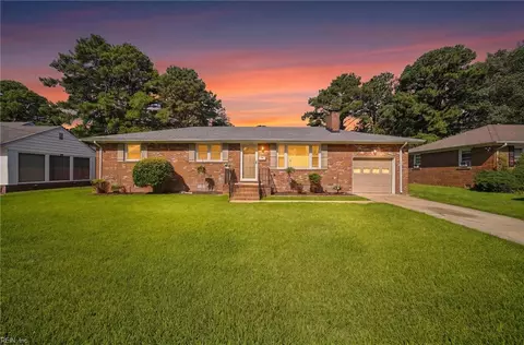 1916 Chesapeake Ave, Chesapeake, VA 23324