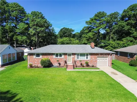 1916 Chesapeake Ave, Chesapeake, VA 23324