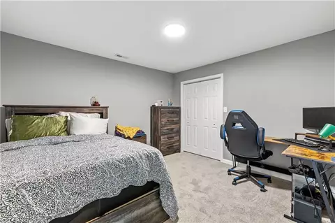 Bedroom - 328 Washington St, Hampton, VA 23669 photo 3 of 4