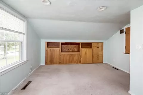 Bedroom - 4 Bramston Dr, Hampton, VA 23666 photo 10 of 11