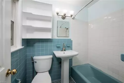 Bath - 4 Bramston Dr, Hampton, VA 23666 photo 1 of 2
