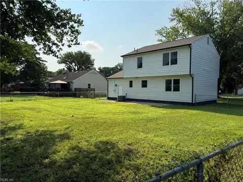 Exterior - 64 Moss Ave, Hampton, VA 23669 photo 3 of 3