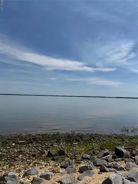 View/Area - 283 Lawnes Neck Dr, Smithfield, VA 23430 photo 3 of 3