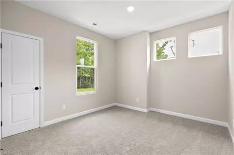 Bedroom - 283 Lawnes Neck Dr, Smithfield, VA 23430 photo 1 of 6