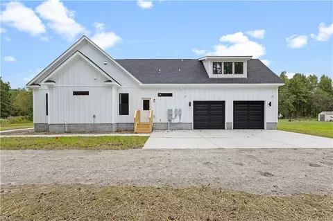 Exterior - 283 Lawnes Neck Dr, Smithfield, VA 23430 photo 9 of 9